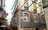 Poznávací zájezd - Lisabon - Portugalsko - Lisabon, čtvrť Bairro Alto, na azulejos narazíme všude