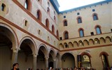 Milano - adventní víkend v Itálii - Itálie - Milán - Castello Sforzesco,  Cortile della Roccheta