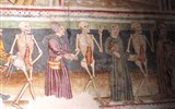 Tajemné jeskyně Slovinska a Itálie, víno a mořské lázně Laguna 2020 - Slovinsko - Hrastovlje - kostel Nejsvětější trojice, fresky Janeze iz Kastva, kolem 1490, tzv. Tanec smrti.