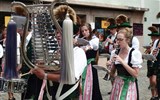 Slavnost a pohoda v NP Berchtesgaden a Orlí hnízdo 2020 - Německo - Berchtesgaden - letní slavnost, nesmí chybět muzika