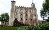 Vánoční Londýn - město historie - Anglie - Londýn - Tower, nejstarší částí pevnosti je tzv. White Tower postavená Vilémem Dobyvatelem po 1078