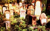 Poznávací zájezd - Polsko - Polsko - Krakov - židovský hřbitov Remuh, nejstarší náhrobky z 16.století ve staré židovské čtvrti Kazimierz
