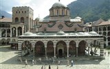 Poznávací zájezd - Bulharsko - Bulharsko - Rilský monastýr, památka UNESCO, založen ve 14.stol, přestavěn po velkém požáru v 19.stol.