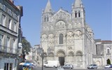 Poznávací zájezd - Akvitánie - Francie - Atlantik - Poitiers, katedrála Notre Dame la Grande, románská z poloviny 11.stol, postavena za papeže Urbana II.