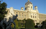 Poznávací zájezd - Vídeň - Rakousko - Vídeň -  Albertina, uschovává přes 50.000 křeseb, leptů a akvarelů a přes 1,5 miliónu rytin