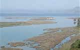 Poznávací zájezd - Albánie - Albánie - Skadarské jezero je lemováno mokřinami a rákosinami