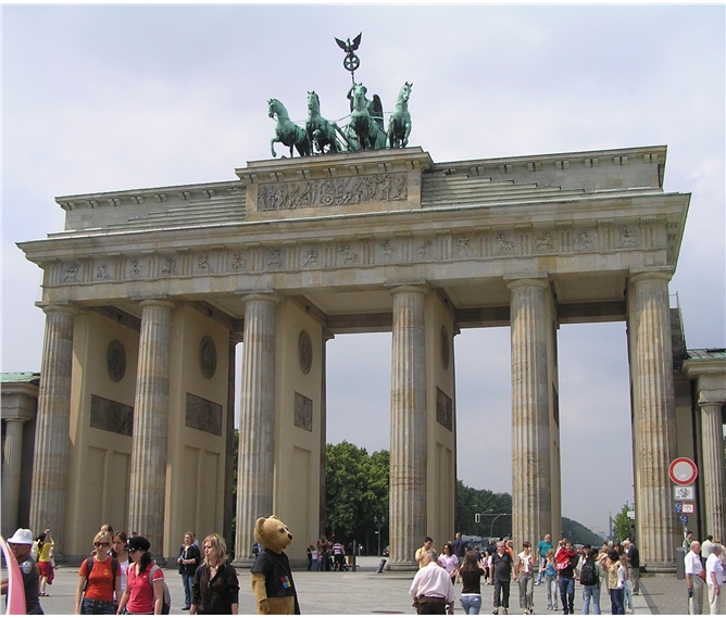 Berlín, město umění, historie i budoucnosti a Postupim 2020 - Německo - Berlín - Braniborská brána, symbol země