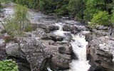 Poznávací zájezd - Velká Británie - Velká Británie - Skotsko - Pitlochry, divoká říčka s vodopády