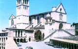 Krásy Toskánska a mystická Umbrie 2020 - Itálie - Assisi - bazilika San Francesco, proslulé poutní místo, místo uložení ostatků sv.Františka a sv.kláry