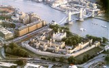 Vánoční Londýn - město historie - Velká Británie - Anglie - letecký pohled na střed Londýna
