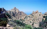 Korsika, ostrov krás a barev - Francie - Korsika - Les Callanche, typický rozpad žuly