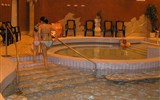 Poznávací zájezd - oblast Eger - Maďarsko, Eger, vnitřní krytý bazén hotelových termálních lázní
